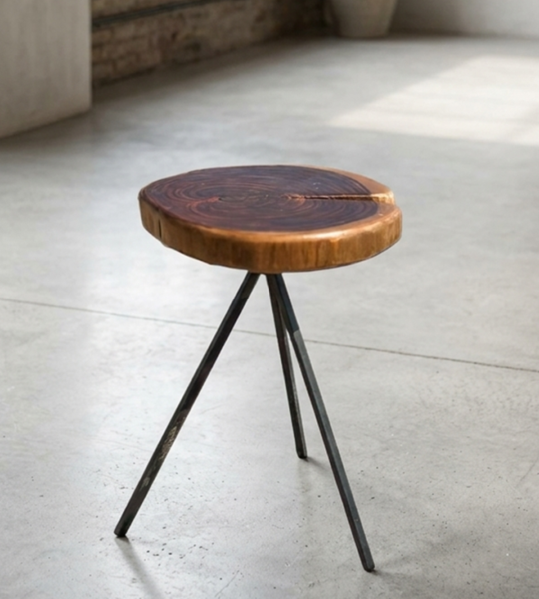 Vara Side Table